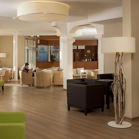 Strandhotel An Der Ostsee Отель Вайсенхойзер-Штранд