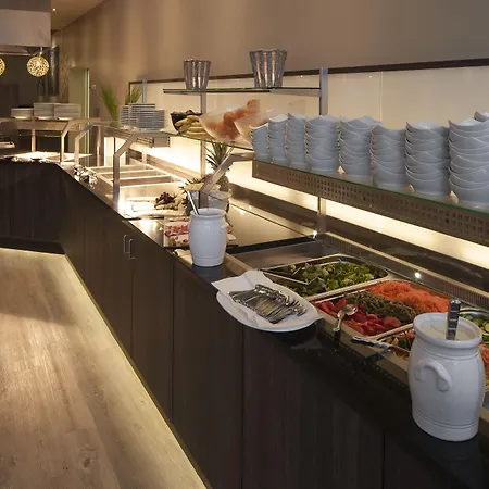 Strandhotel An Der Ostsee Отель 4*