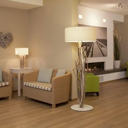 Strandhotel An Der Ostsee Weissenhauser Strand